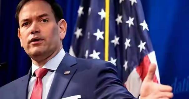 鲁比奥终于知道错了：希望中国解除制裁，允许陪同特朗普访华！当地时间2月25日