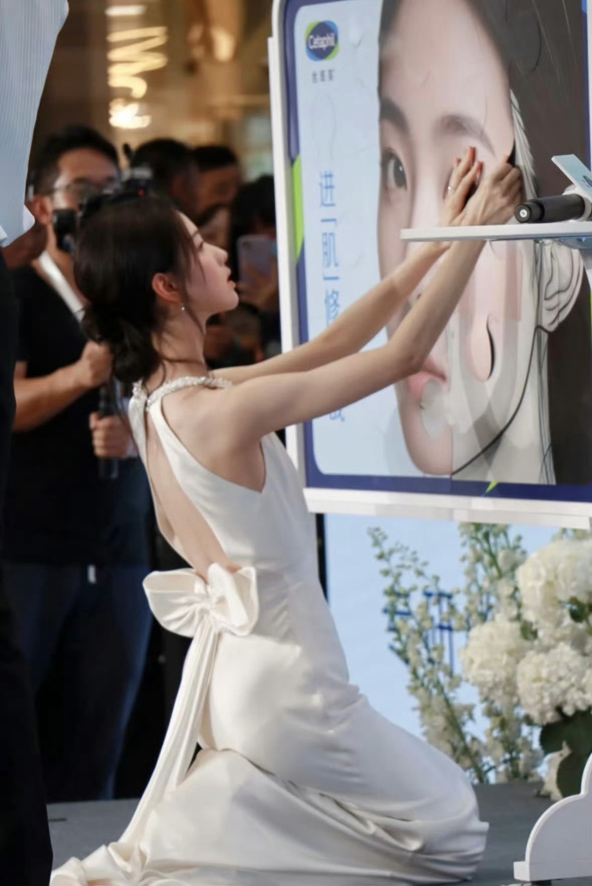 瘦瘦的纤细的肌肉线条这一跪真的就是仙品….