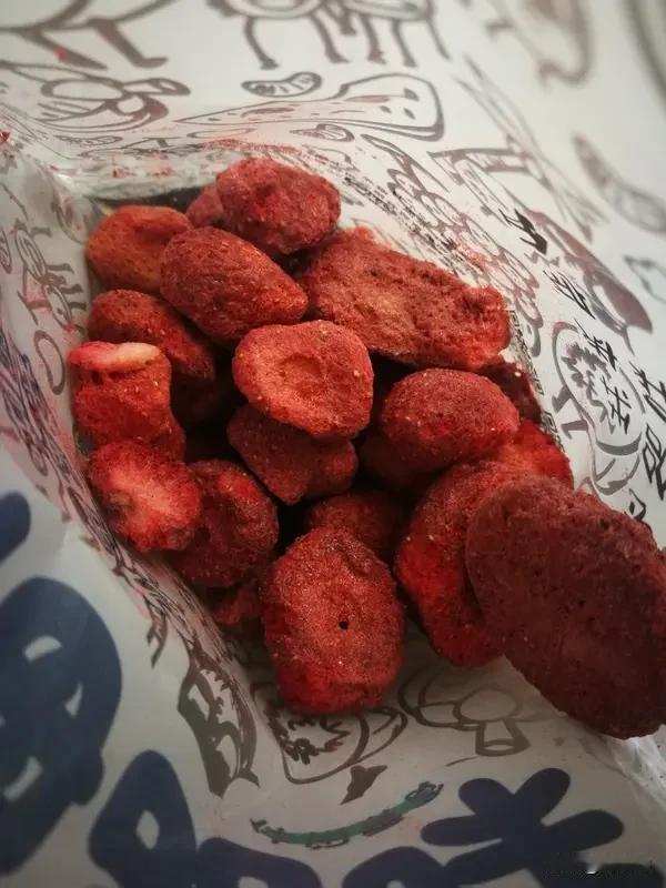 山姆有机冻干草莓已下架山姆有机冻干草莓已下架，这事儿挺让人意外。此前它十分火爆