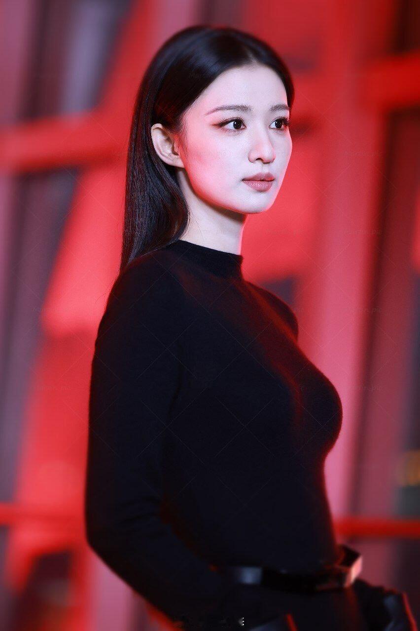 天啊，王楚然她也太有气质了