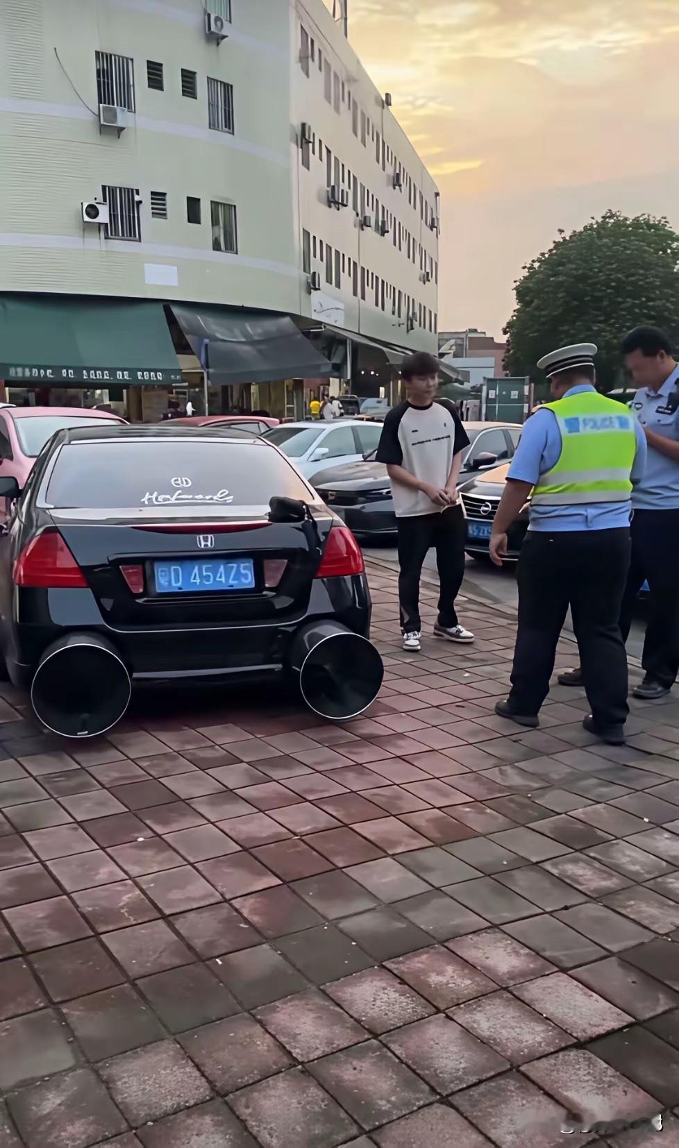 这不是真的吧[无奈吐舌]