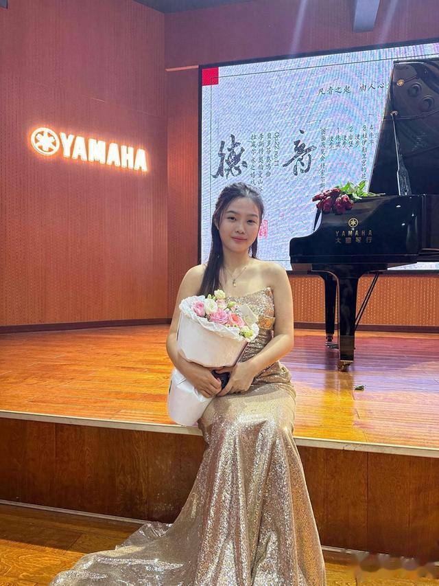 致敬古典音乐“00”后钢琴<em>演奏</em>家办音乐会感恩家乡