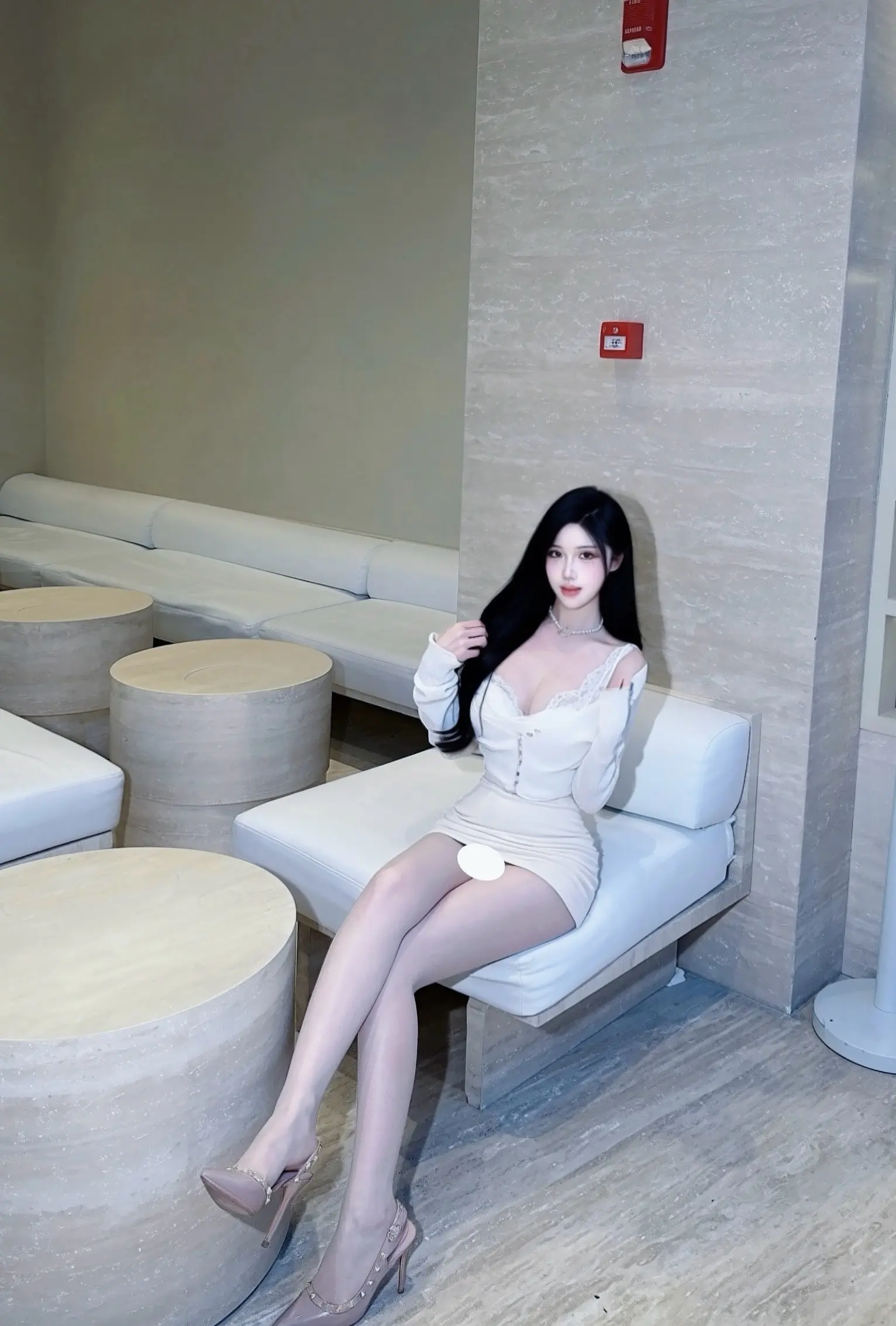 想从你的窗子里看月亮。祝大家中秋节快乐吖～