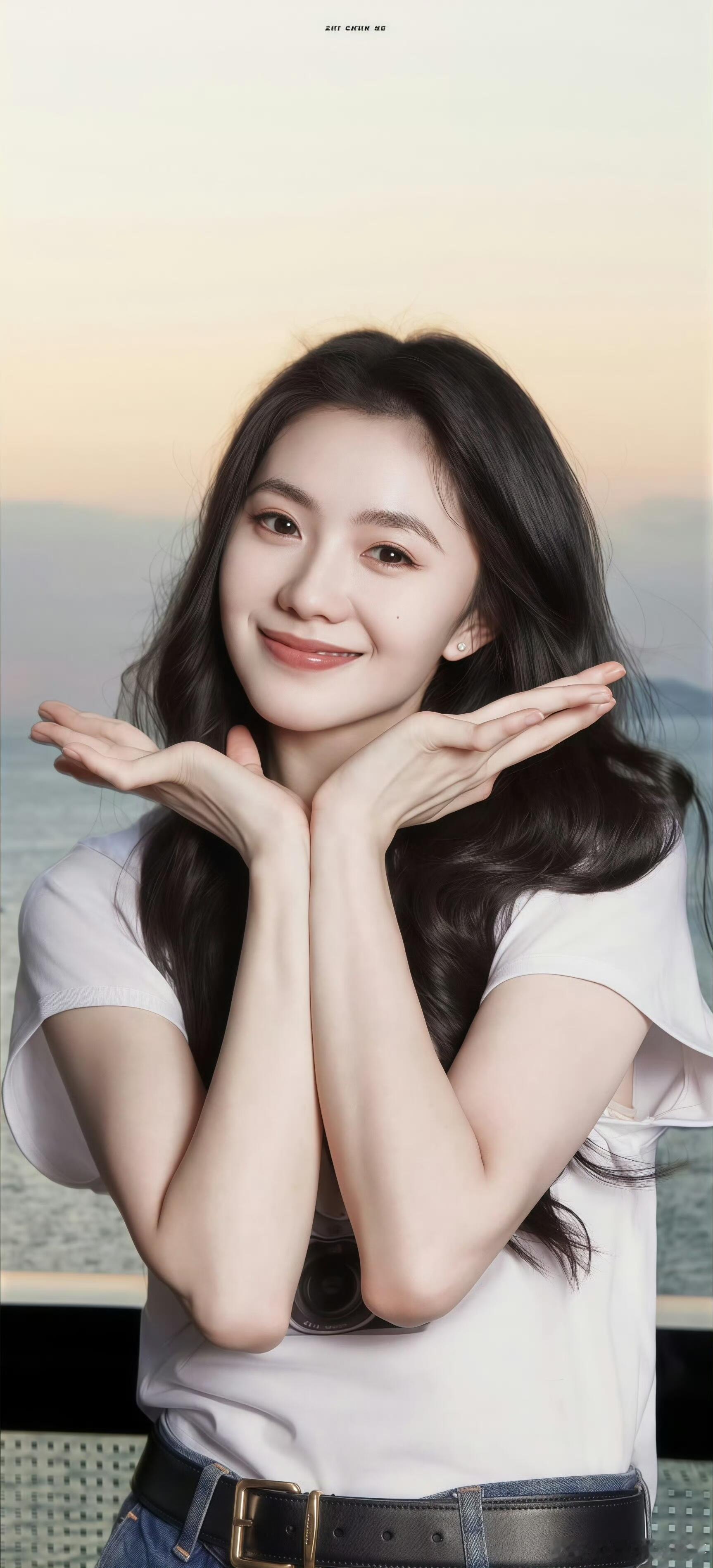 速存！刘浩存绝美壁纸·狂粉私藏✨🔥刘浩存这组怼脸神颜，我直接锁屏一万年！清澈眼