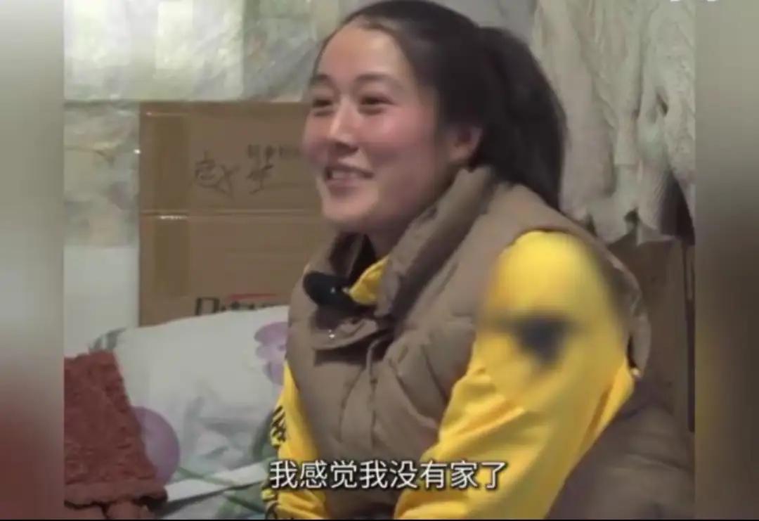 山东聊城34岁女骑手春节独守4平米出租屋：出嫁的女儿，在故乡竟成无床可归的“客人