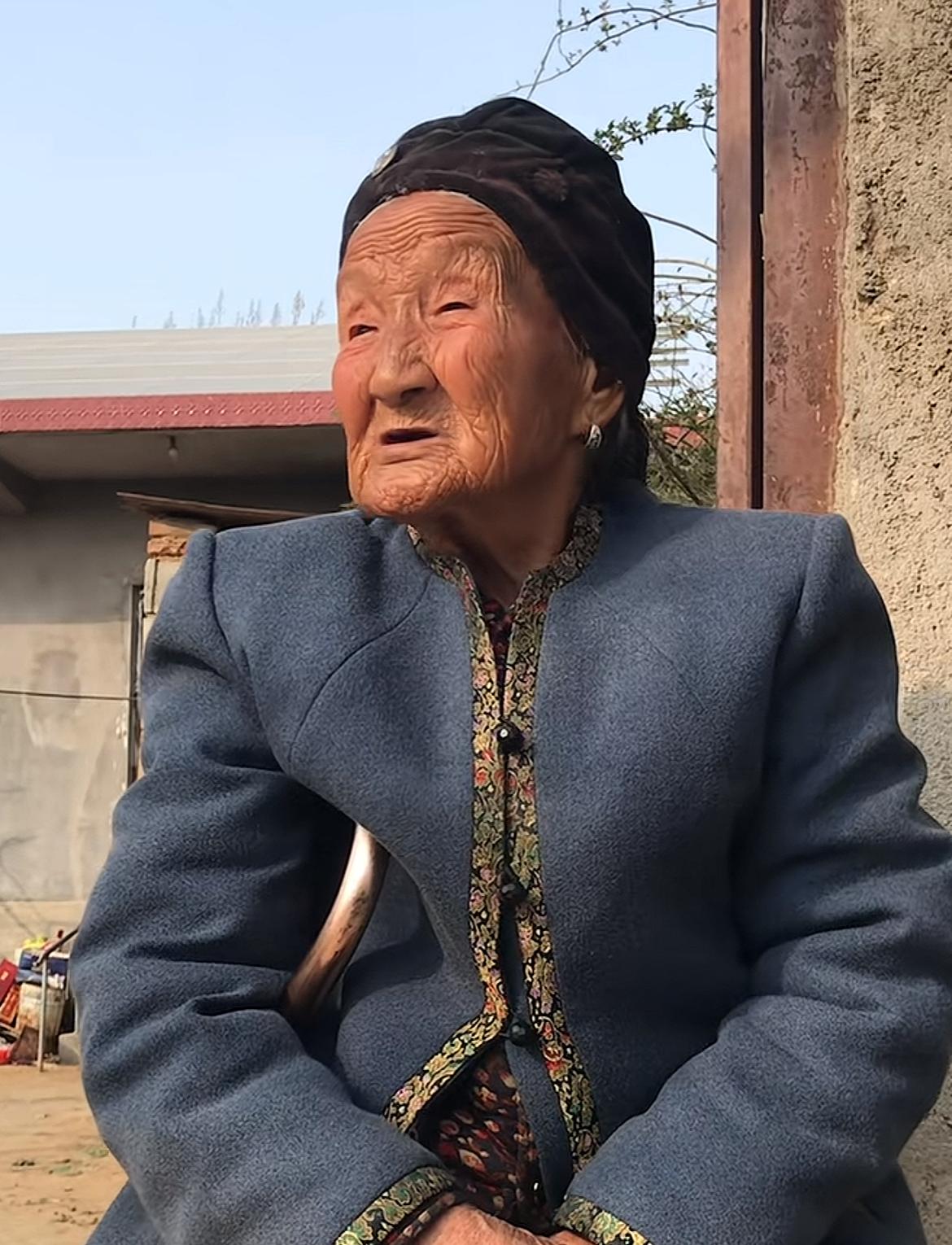 山东临沂蒙阴网红“小脚”奶奶杨茂英去世，享寿103岁最让人感慨的是她的长寿秘诀