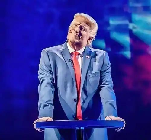 美国突然发现，我想打谁就打谁，只要不惹中国，我的霸权抢劫就会比以前更加顺畅！真