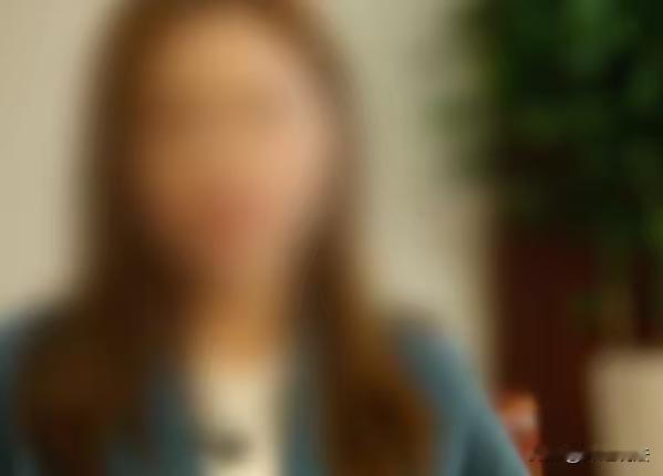贵州，女子跟男友同居后，一心两用，瞒着男友又跟别的男子恋爱了，彻底变心后，女子立