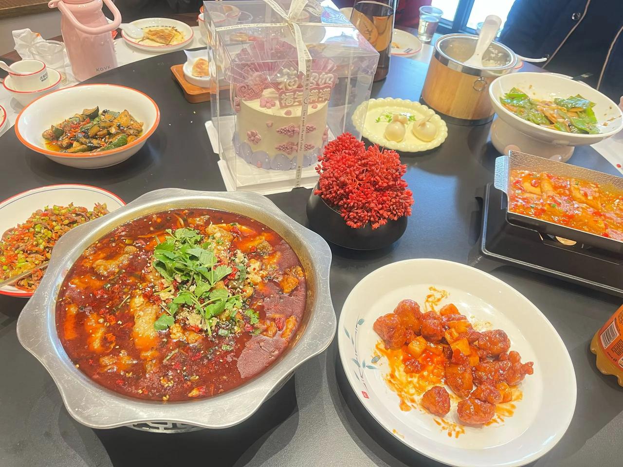 不羡慕任何人，因为我有一个好婆子妈有缘成为婆媳，善待才能有爱，幸福没有标准，