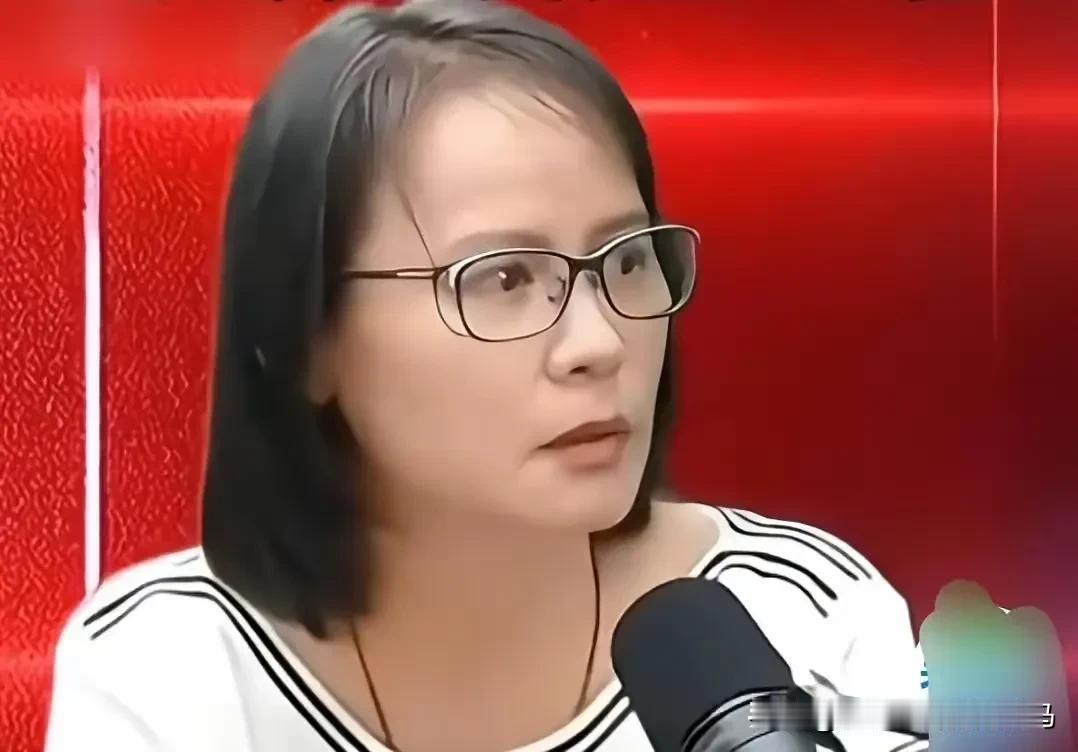 ​一位台湾女教师的话，昨天在朋友圈刷屏了。​她说大陆这边，共产党带着十几亿