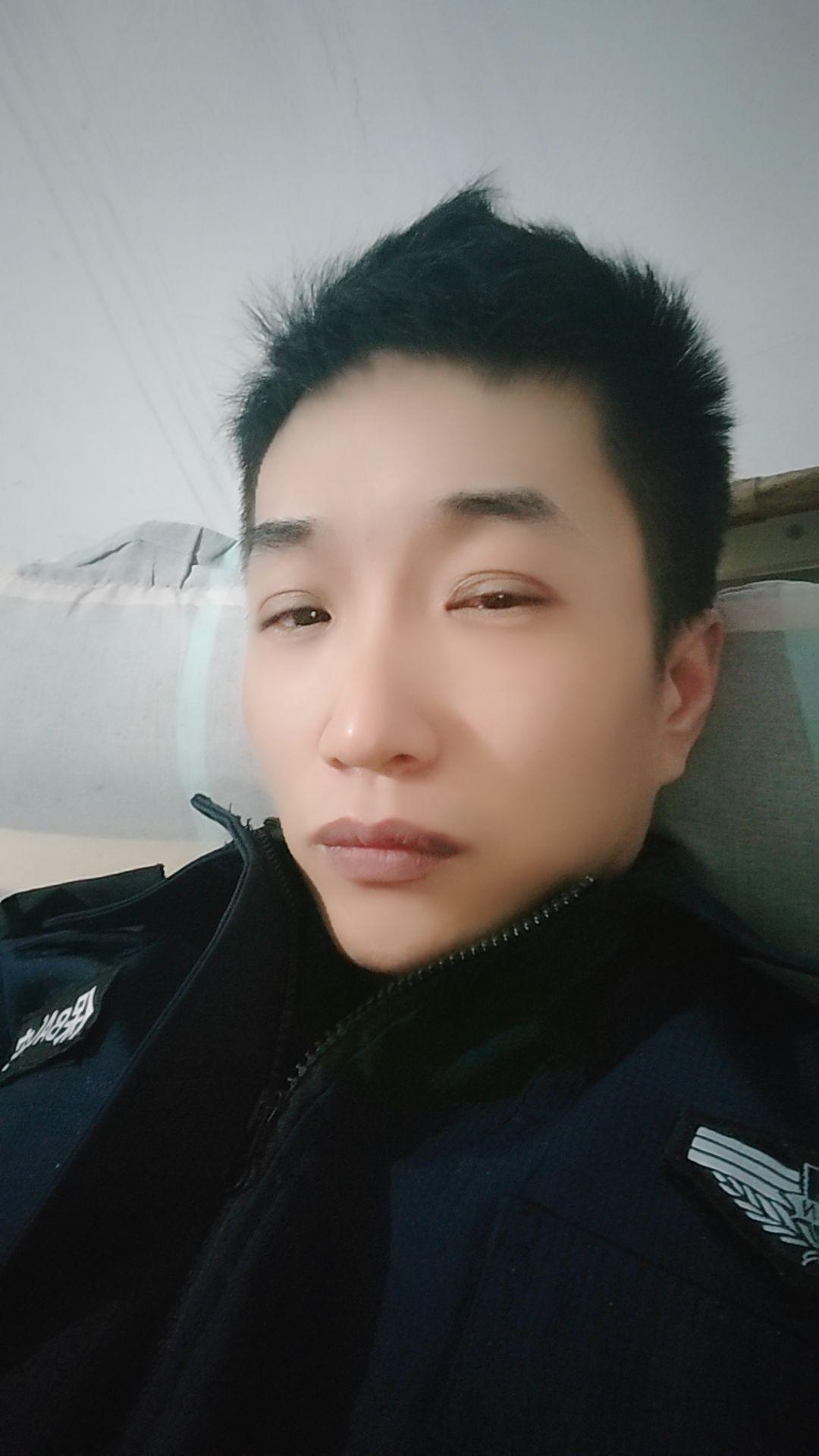 记者从衡阳市公安局南岳分局半山亭派出所了解到，警方已接到相关报警，目前仍在继续搜