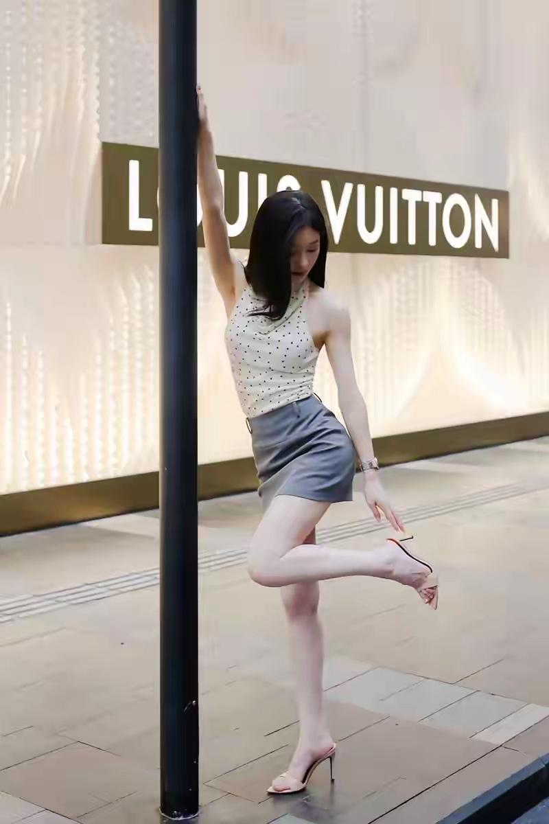 女人的衣服鞋帽就是好看