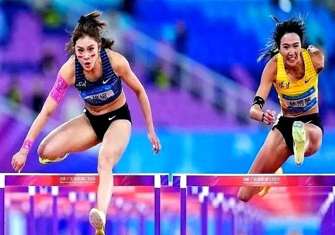 0.04秒，吴艳妮输给了一个28岁的“新人”。好多人盯着吴艳妮的发型妆容不放