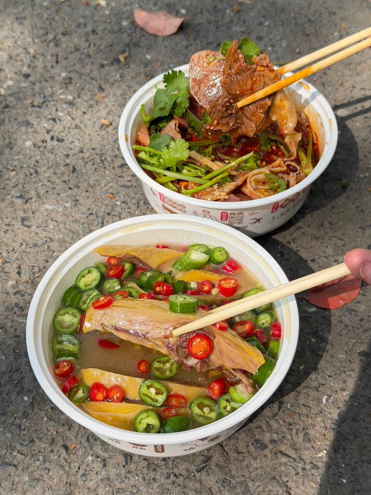 上个班最对得起的就是这张嘴藤椒鸡开盖瞬间香到犯规！同事全被勾过来了～田嘉瑞太