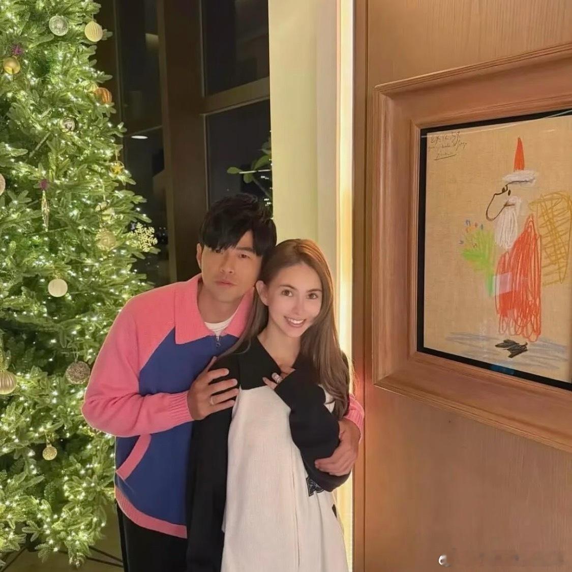 周杰伦昆凌生理性喜欢杰伦就是很喜欢贴贴昆凌真喜欢看这种甜甜的爱情啊让人觉得生活