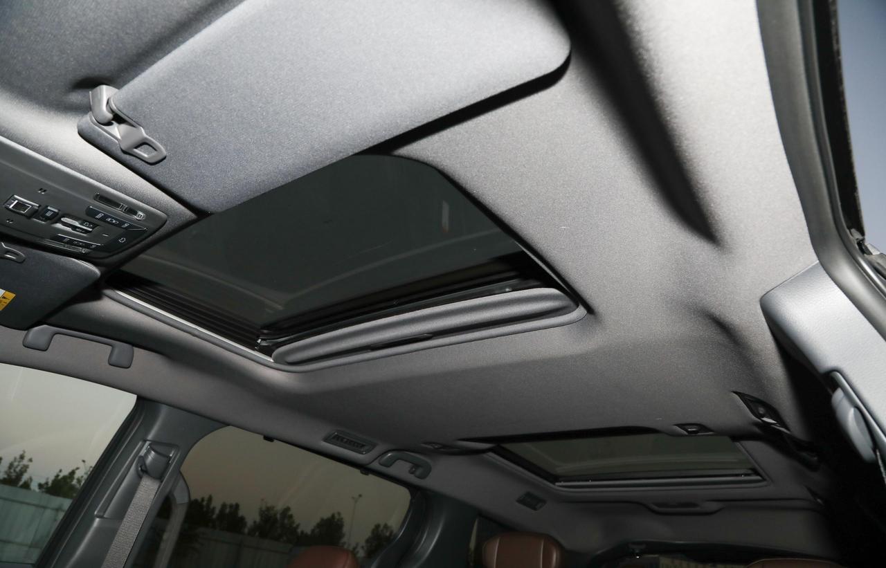 刚陪老丈人看完格瑞维亚四驱版，销售报31万裸车，他扭头就走，嘴里念叨“三十多万买