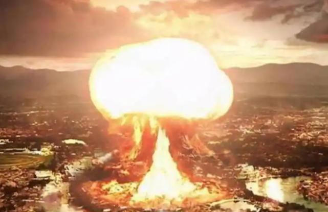 中国抗战拖垮根基，原子弹炸碎幻想，苏联参战堵死路——日本投降的真相日本投