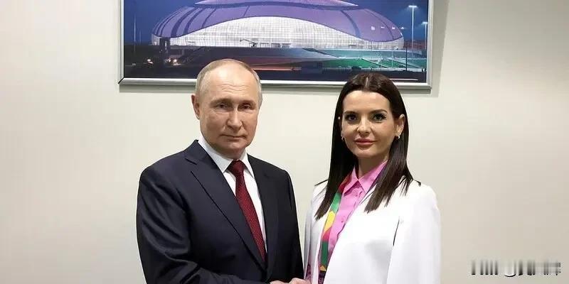 【摩尔多瓦加告兹自治权崩溃】摩尔多瓦当局已在加告兹自治区成功制造了一场宪法