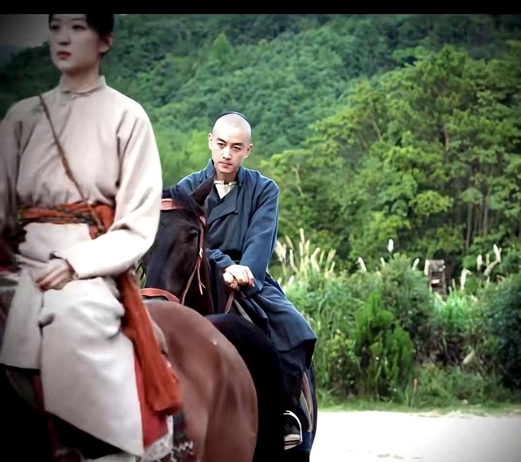 只要是陈晓演的电视剧，不管和谁演情侣，大家注意力都在他身上。这并非观众偏心，