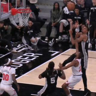 布里奇斯：什么东西在我头顶飞了过去？