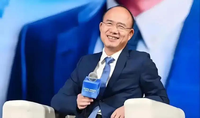 有“中国巴菲特”之称的上海前首富郭广昌，旗下复星国际去年竟巨亏215亿—235亿