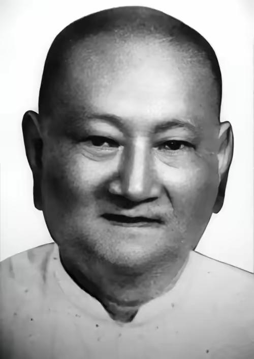 1949年，上海解放后，我党准备清算青帮老大，助手问陈老总：还有个叫顾竹轩的怎么