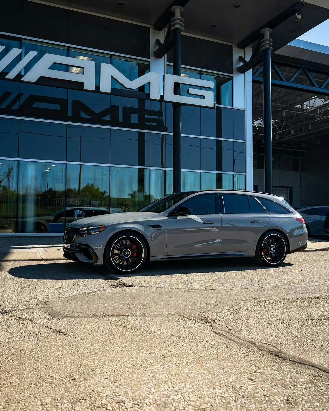 梅赛德斯–AMGE53