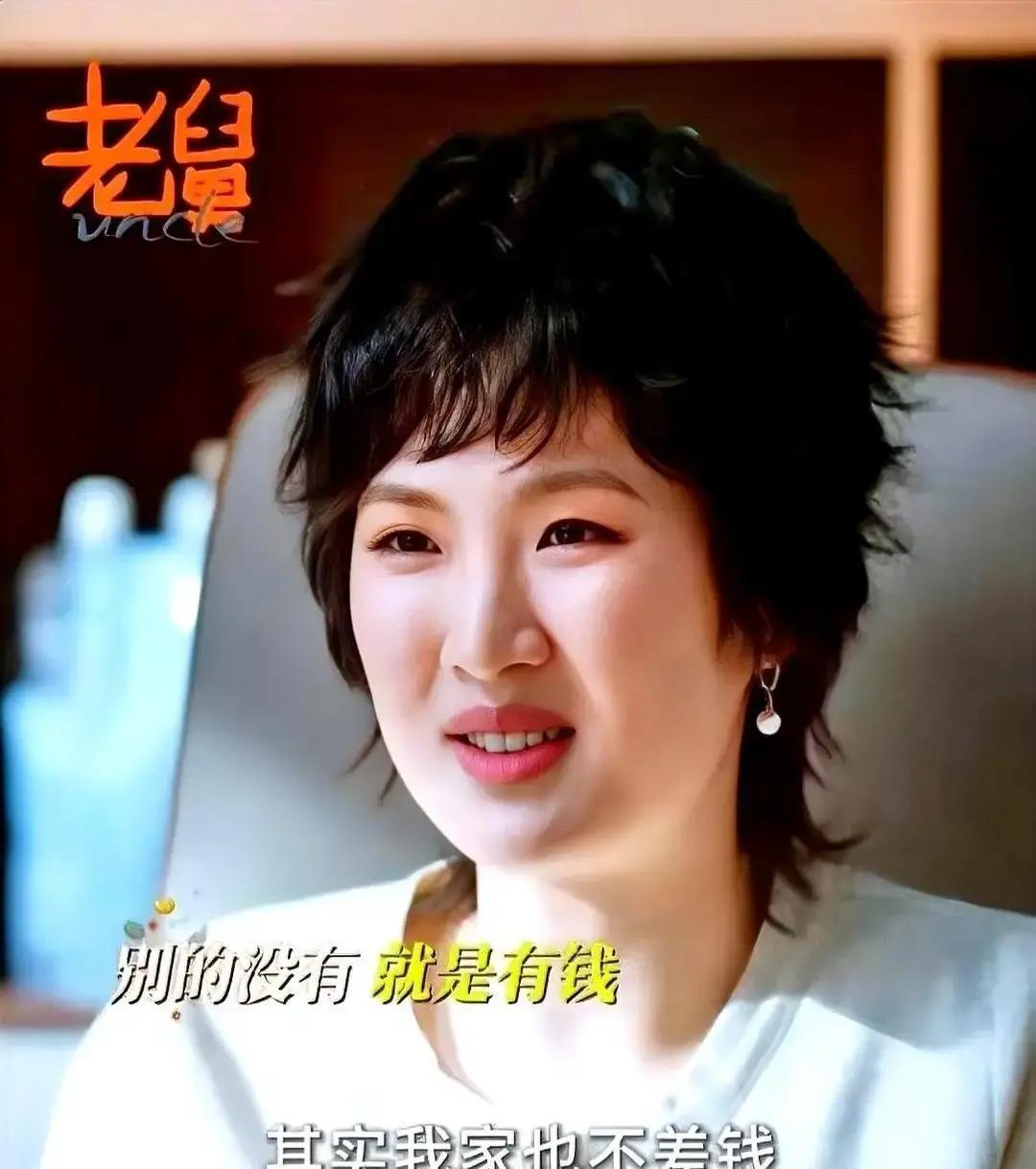 姚安娜演技翻身，恰恰因为她没“演”。导演选她，就图她是真富二代。那句出圈的