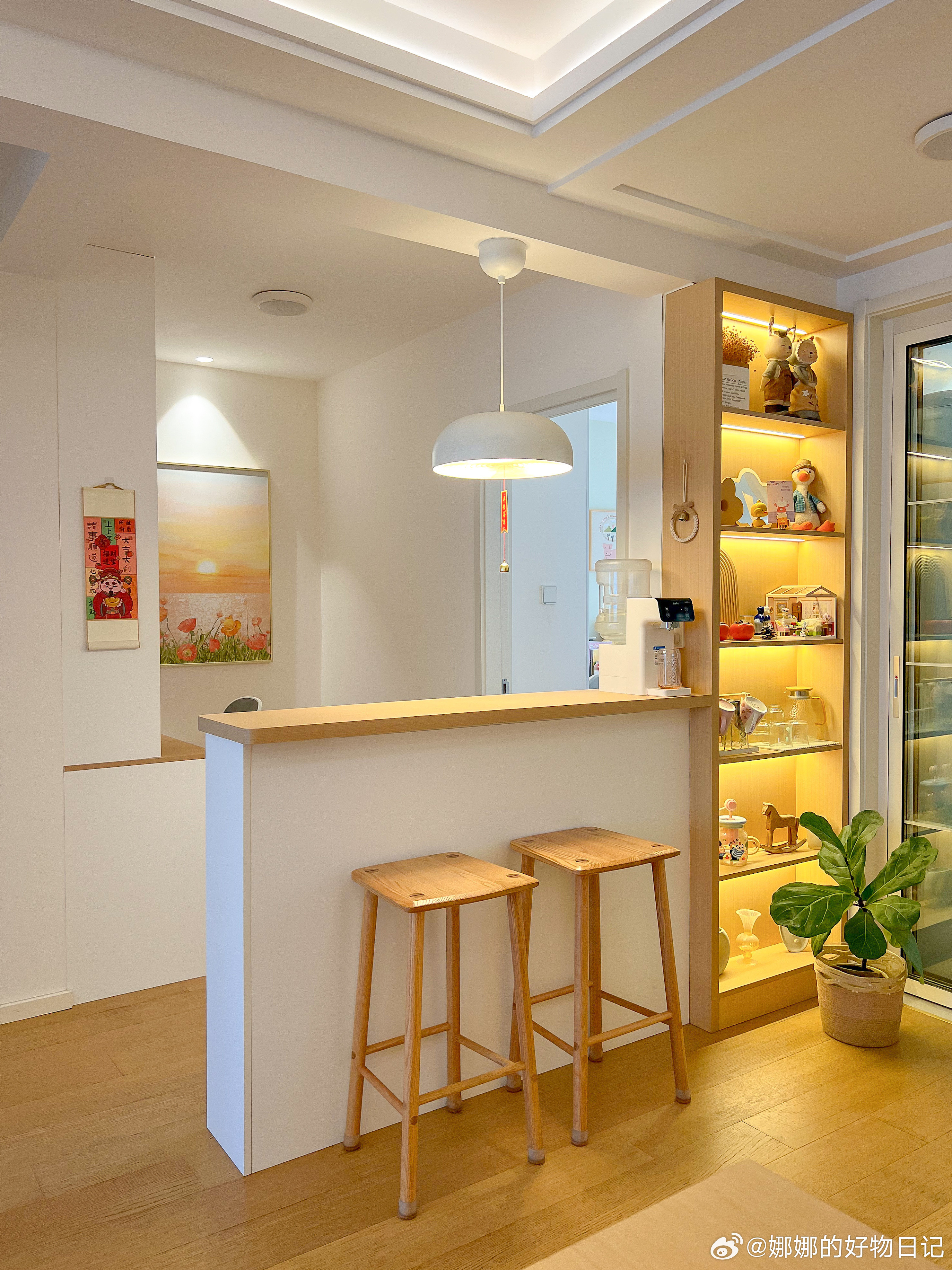 原木风的家居真的越看越有味道，颜值在线还特别实用。细节设计都踩在审美点上，用起来