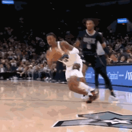 一切都是从他说他能打爆乔丹开始的。莫兰特是小球时代的NBA仅存的，想像乔丹那样打