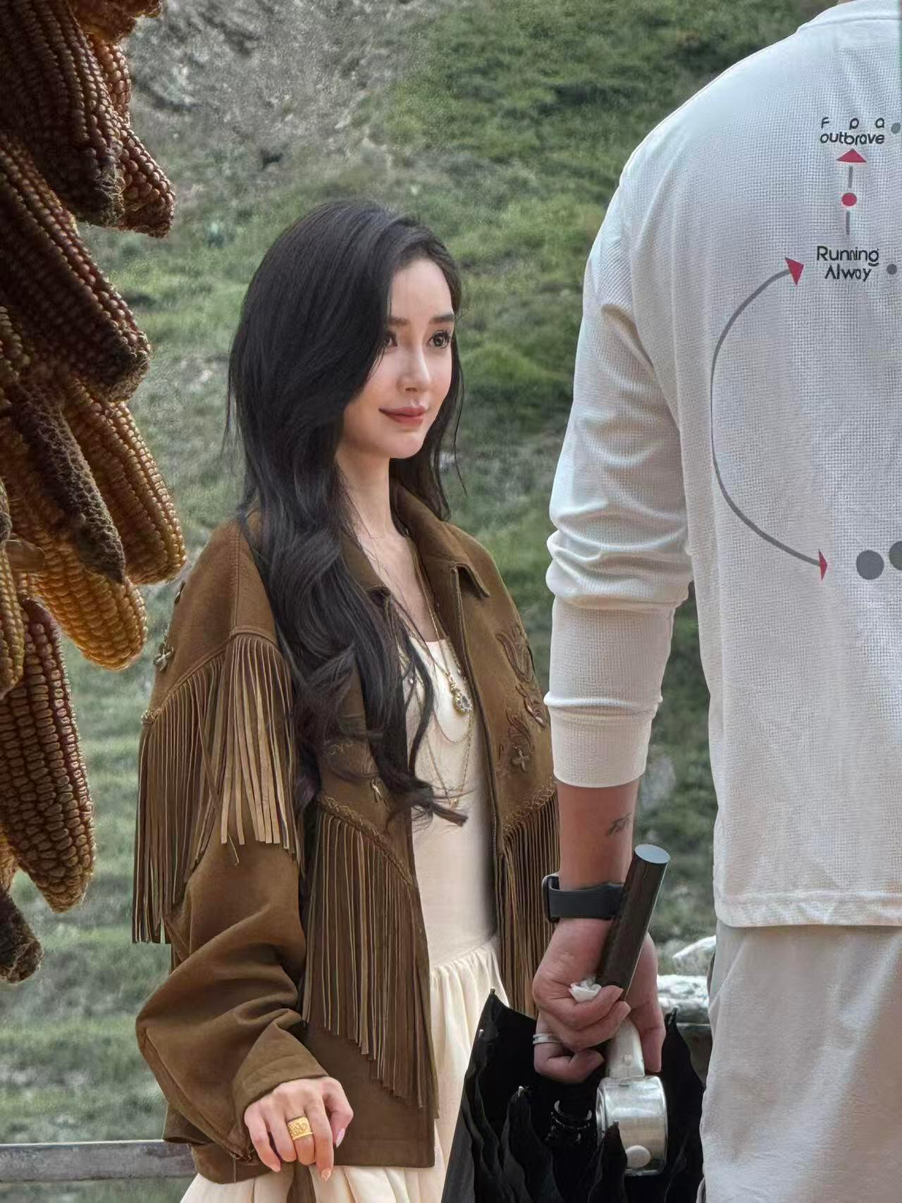 姐姐做美甲了