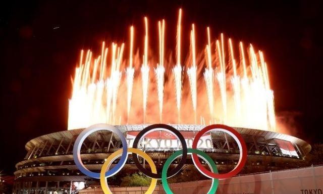 “真把中国当冤大头了？”国际奥委会终身名誉主席巴赫最近公开喊话，声称像中国这样幅