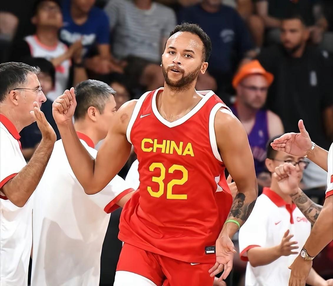 2025年12月24日，NBA官网信息显示，犹他爵士队球员李凯尔的国籍已从中国变