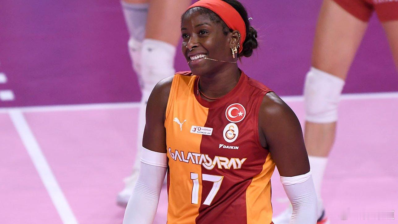 国际排坛动态加拉塔萨雷队的伤病更新：卢卡西克和阿里·弗兰蒂还需要两周时间才能完全