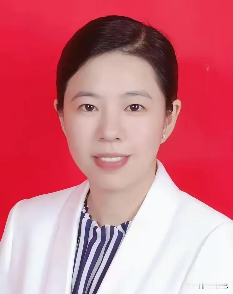 女局长喊冤：暧昧记录是前夫冒充聊的？9个男人还喊她老婆？说实话，这事我越看越