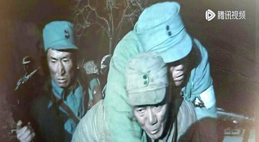 播了二十年的《亮剑》，豆瓣9.5分，但很多人不知道原著里朱子明叛变有多脆。剧