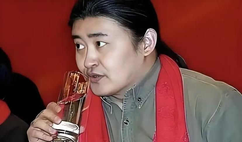 刘欢有多个“酒友”，所有人对刘欢喝酒的点评都是“将军级”！连李琦都喝不过刘欢