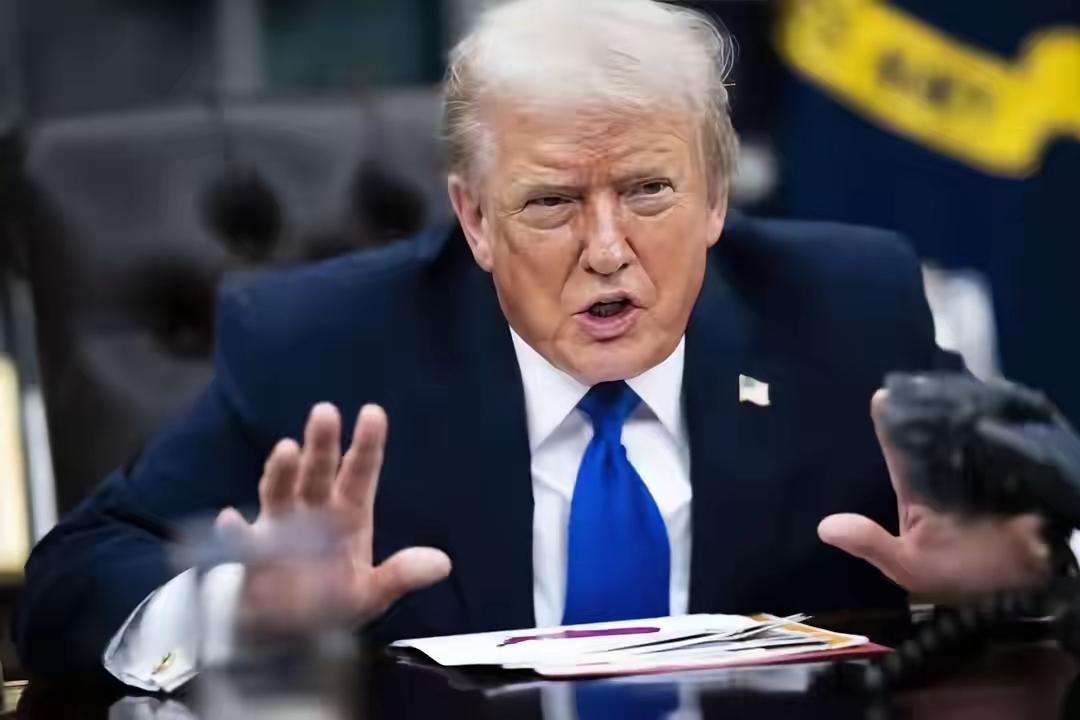 特朗普终于意识到，自己犯下了巨大的错误！那就是离开了中国，老美自己根本玩不转！