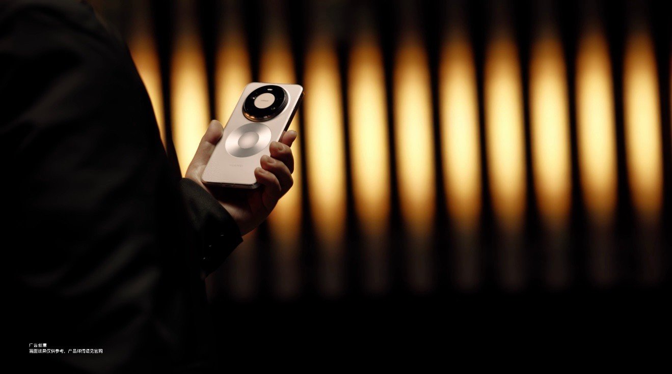 华为终端官方视频首曝Mate80真机！高级感这块，还得看华为！全金属机身真是时代