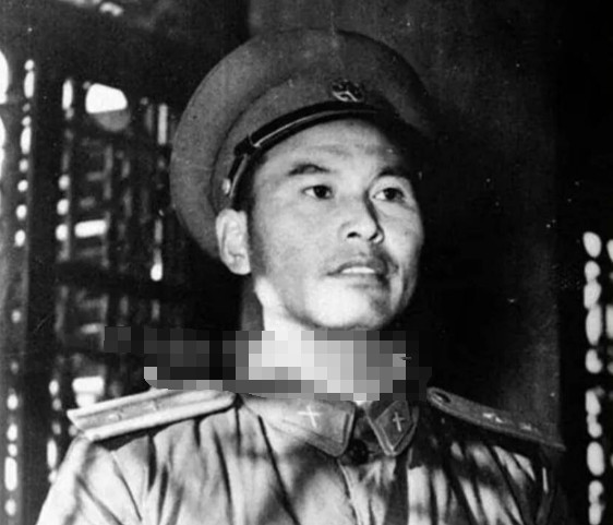 1957年，我军一高级将领叛逃金门，毛主席大怒，找来公安部长罗瑞卿，指示妥善处理
