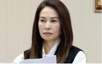 赖清德为什么要抓高金素梅？2月10日，无党籍“立委”高金素梅的办公室和住宅及相关