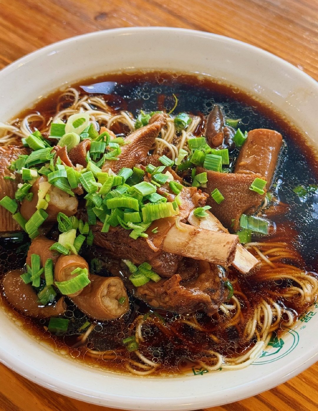 桐乡的羊肉面真是太好吃了久久难忘​