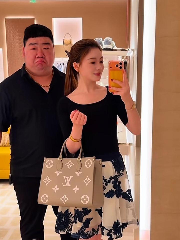 论有钱的重要性，再丑也能找个漂亮的