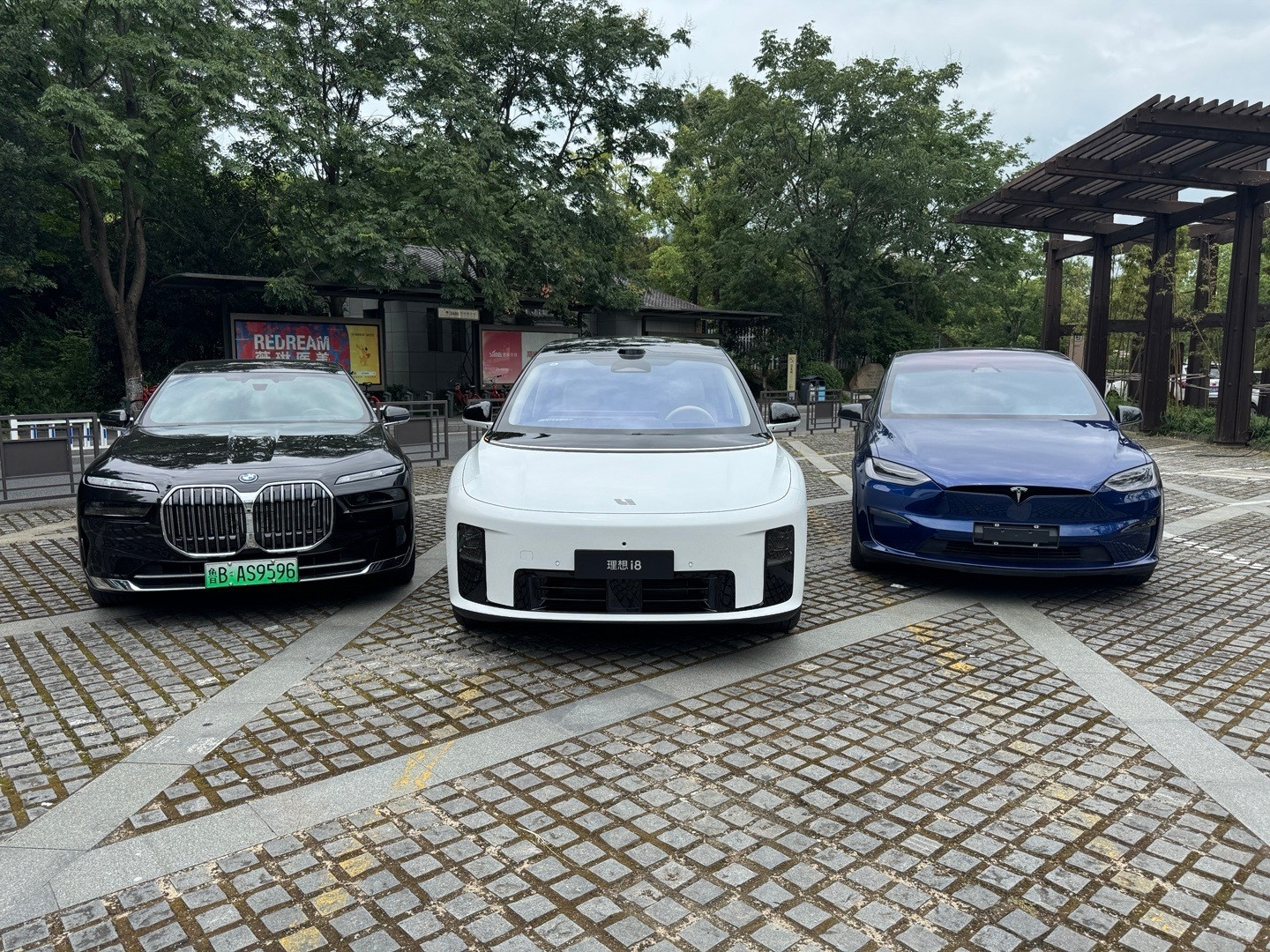 理想i8对比这俩，表现咋样？理想i8我与汽车的日常​​​