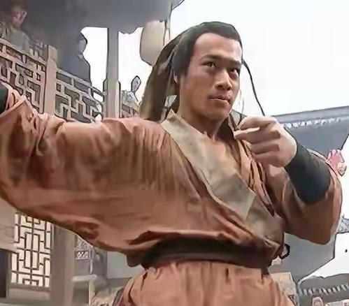 宋江稳坐头把交椅，却怕4个人？最后一位说走就走，他拦都不敢拦…你翻遍《水浒》