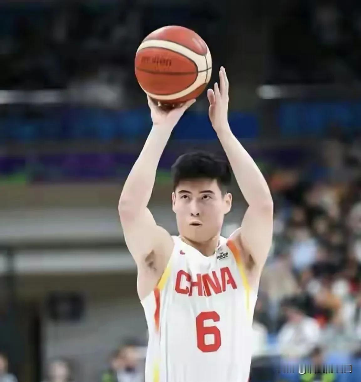 郭士强指导一招制敌，让中国男篮轻松战胜约旦队。这场球约旦队也拼得很凶，因为上