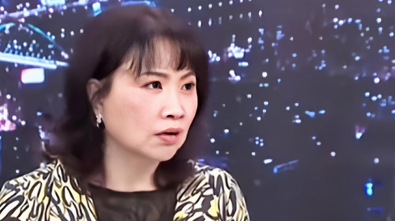 陈凤馨越来越像赵少康了，又在节目上对别人说三道四直指缺点。这次直接点出郑丽文、