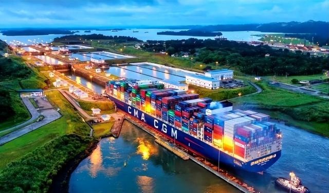 抢完中资港口就想跑？076携隐身战机就位，中国反制让巴拿马疼到骨子里巴拿马