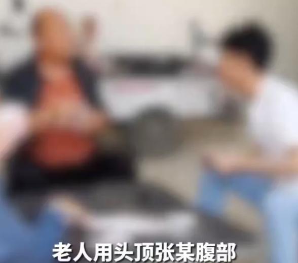 宁夏灵武，7旬老人打牌时因为悔牌，跟牌友发生了口角。骂了对方两句后，老人还觉得不