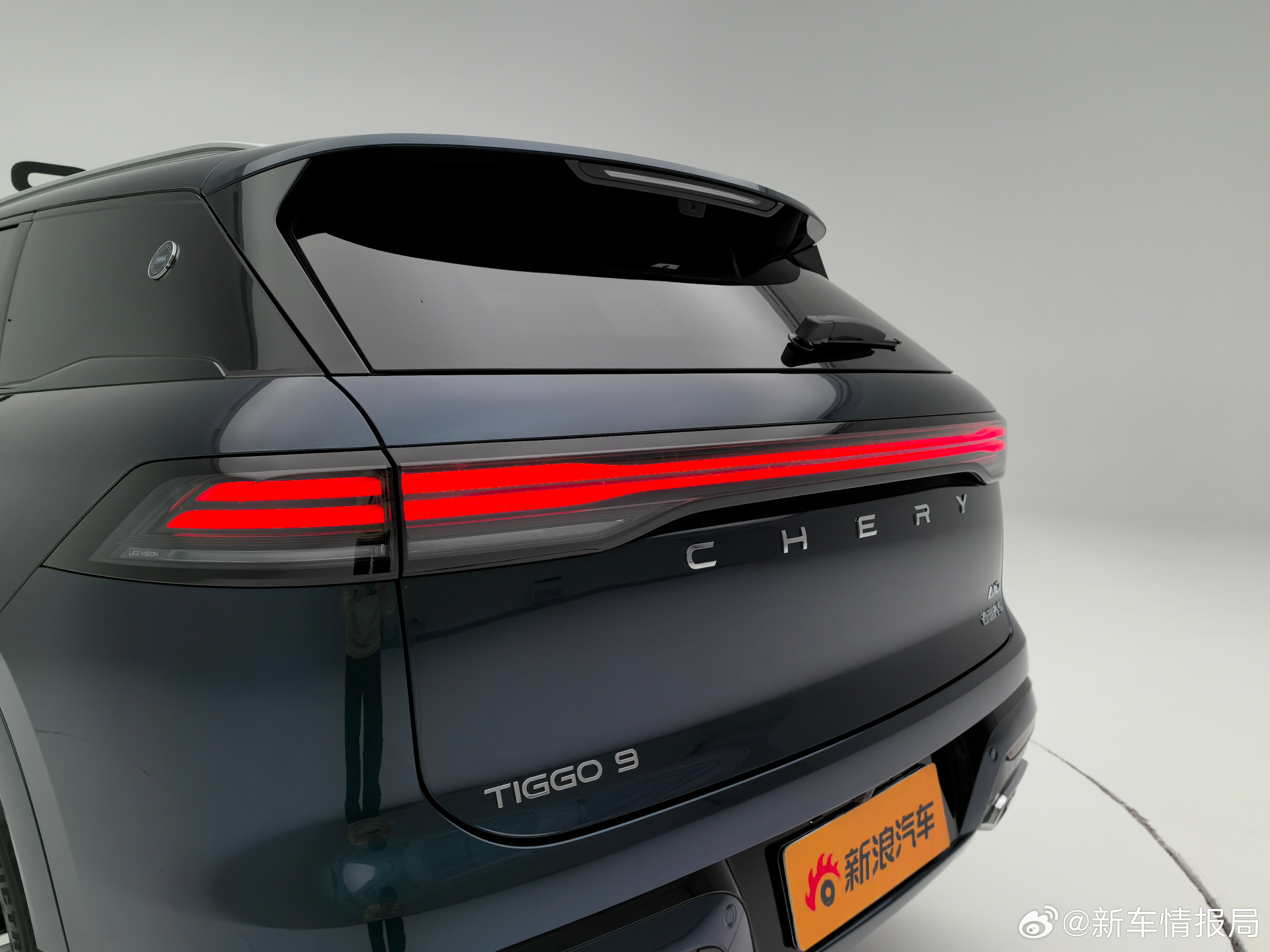 新车划重点新车情报局熟悉奇瑞的朋友应该对瑞虎9都不陌生，而就在近日，全新一代瑞虎